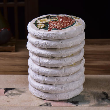 Lunar Rabbit & Camellia Sinensis - Tea Wrapper Version Lunar Rabbit & Camellia Sinensis - Tea Wrapper Version