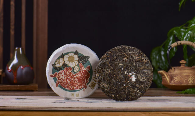 Lunar Rabbit & Camellia Sinensis - Tea Wrapper Version Lunar Rabbit & Camellia Sinensis - Tea Wrapper Version
