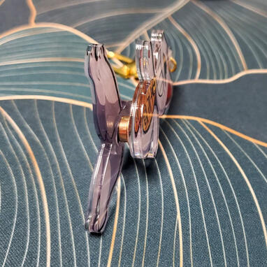 Running Lucky Cat Charm